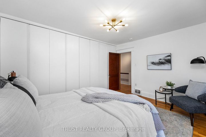 Photo 17 at 206 Woodmount Avenue, East York, Toronto