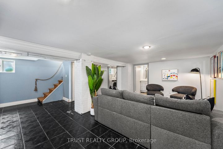 Photo 19 at 206 Woodmount Avenue, East York, Toronto