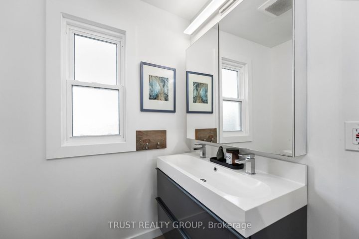 Photo 25 at 206 Woodmount Avenue, East York, Toronto