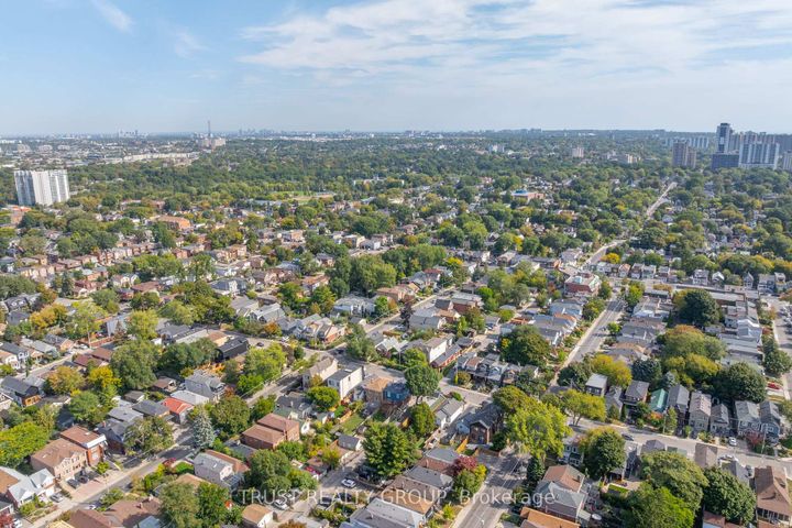 Photo 41 at 206 Woodmount Avenue, East York, Toronto