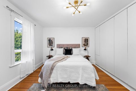 Photo 26 at 206 Woodmount Avenue, East York, Toronto