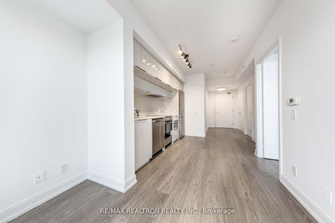 Photo 12 at 5507 - 181 Dundas Street E, Moss Park, Toronto