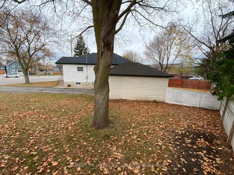 Photo 4 at 321 Innisfil Street, Allandale, Barrie Photo 4 at 321 Innisfil Street, Allandale, Barrie