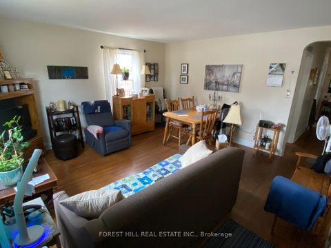 Photo 11 at 321 Innisfil Street, Allandale, Barrie