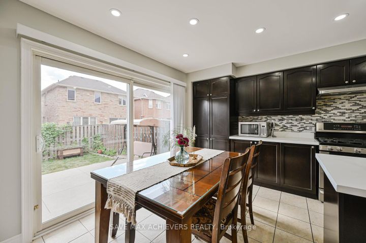 Photo 12 at 6 Seascape Crescent, Bram East, Brampton