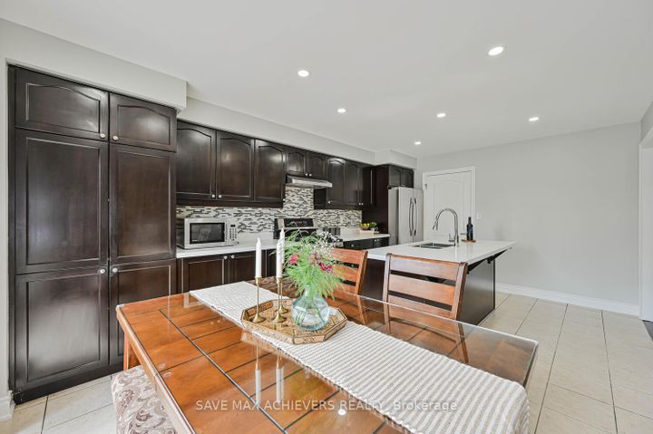 Photo 13 at 6 Seascape Crescent, Bram East, Brampton