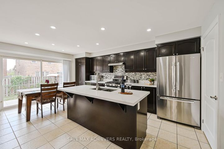 Photo 16 at 6 Seascape Crescent, Bram East, Brampton