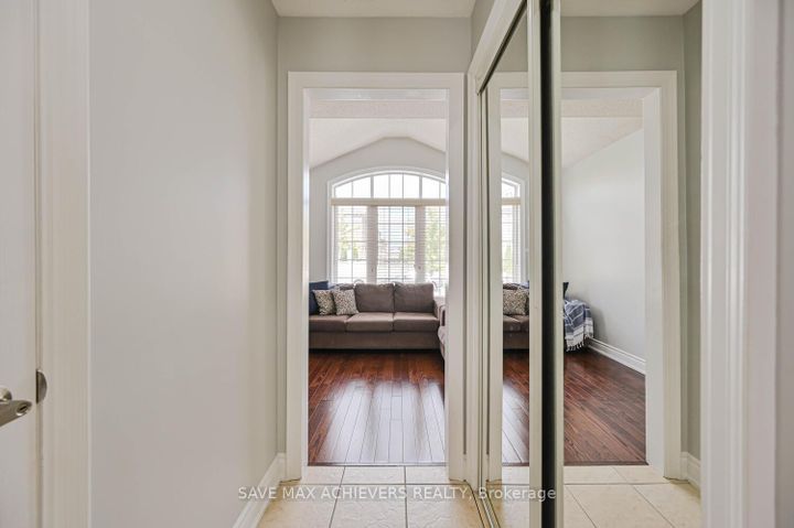Photo 18 at 6 Seascape Crescent, Bram East, Brampton