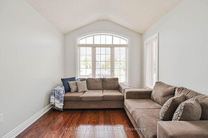 Photo 19 at 6 Seascape Crescent, Bram East, Brampton