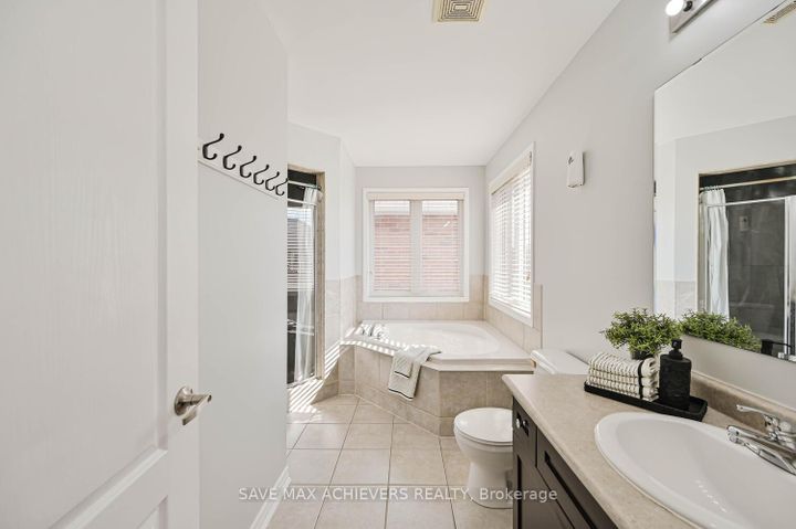Photo 24 at 6 Seascape Crescent, Bram East, Brampton