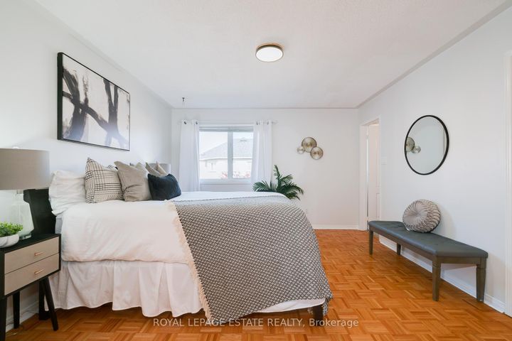 Photo 26 at 435 Stonetree Court, Cooksville, Mississauga