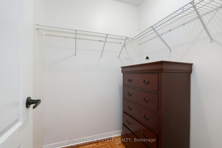 Photo 28 at 435 Stonetree Court, Cooksville, Mississauga