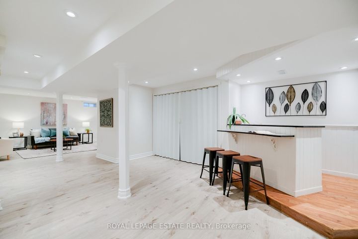 Photo 34 at 435 Stonetree Court, Cooksville, Mississauga