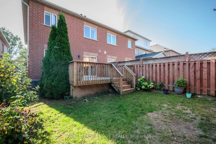 Photo 42 at 435 Stonetree Court, Cooksville, Mississauga