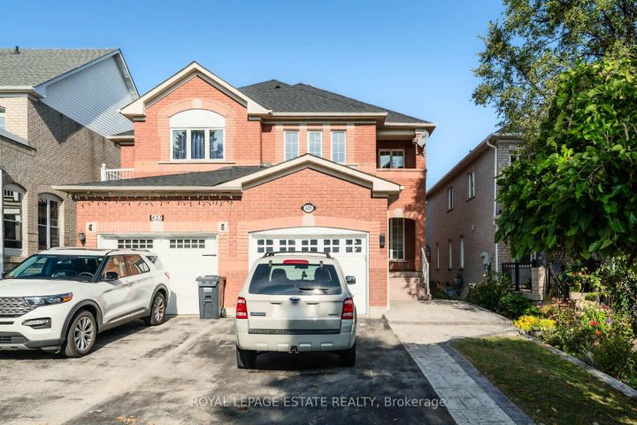 Photo 45 at 435 Stonetree Court, Cooksville, Mississauga