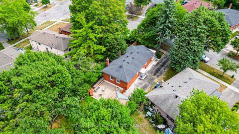 Photo 3 at 16 Scranton Road S, Woburn, Toronto