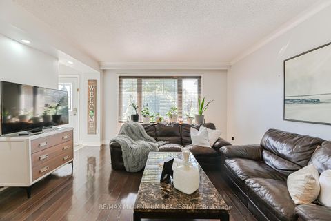 Photo 11 at 242 Coronation Drive, West Hill, Toronto