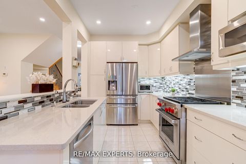 Photo 8 at 36 Port Arthur Crescent, Jefferson, Richmond Hill
