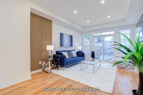 Photo 9 at 36 Port Arthur Crescent, Jefferson, Richmond Hill