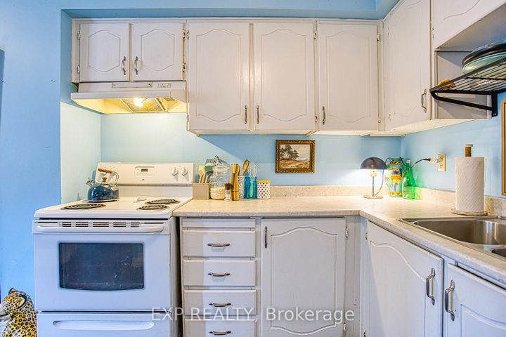 Photo 14 at 84 - 680 Regency Court, Roseland, Burlington