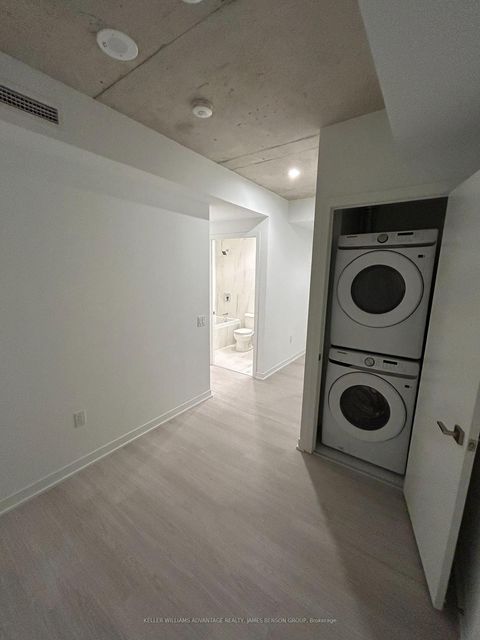 Photo 7 at 301 - 195 McCaul Street, Chinatown, Toronto