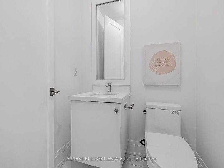 Photo 7 at UNIT-5 - 35 Dervock Crescent, Bayview Village, Toronto