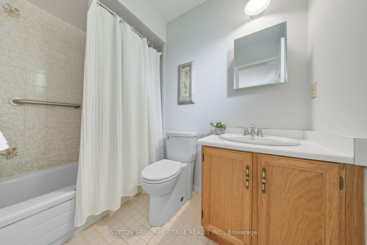 Photo 21 at 69 Spragg Circle, Markham Village, Markham