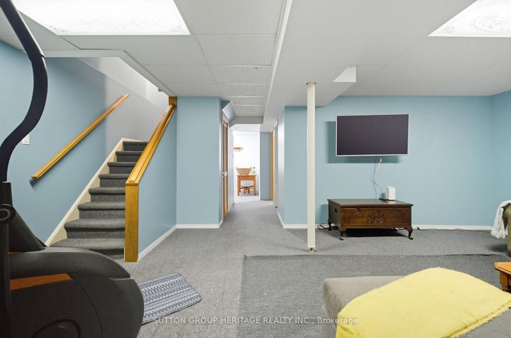 Photo 31 at 69 Spragg Circle, Markham Village, Markham