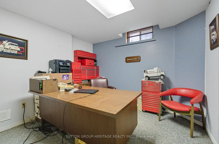 Photo 32 at 69 Spragg Circle, Markham Village, Markham