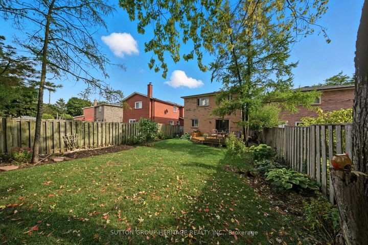 Photo 36 at 69 Spragg Circle, Markham Village, Markham