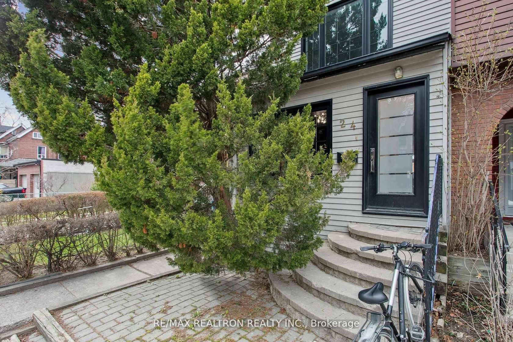 24 Marion Street, Roncesvalles, Toronto 2