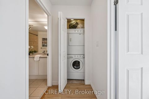 Photo 21 at 413 - 4200 Bathurst Street, Clanton Park, Toronto