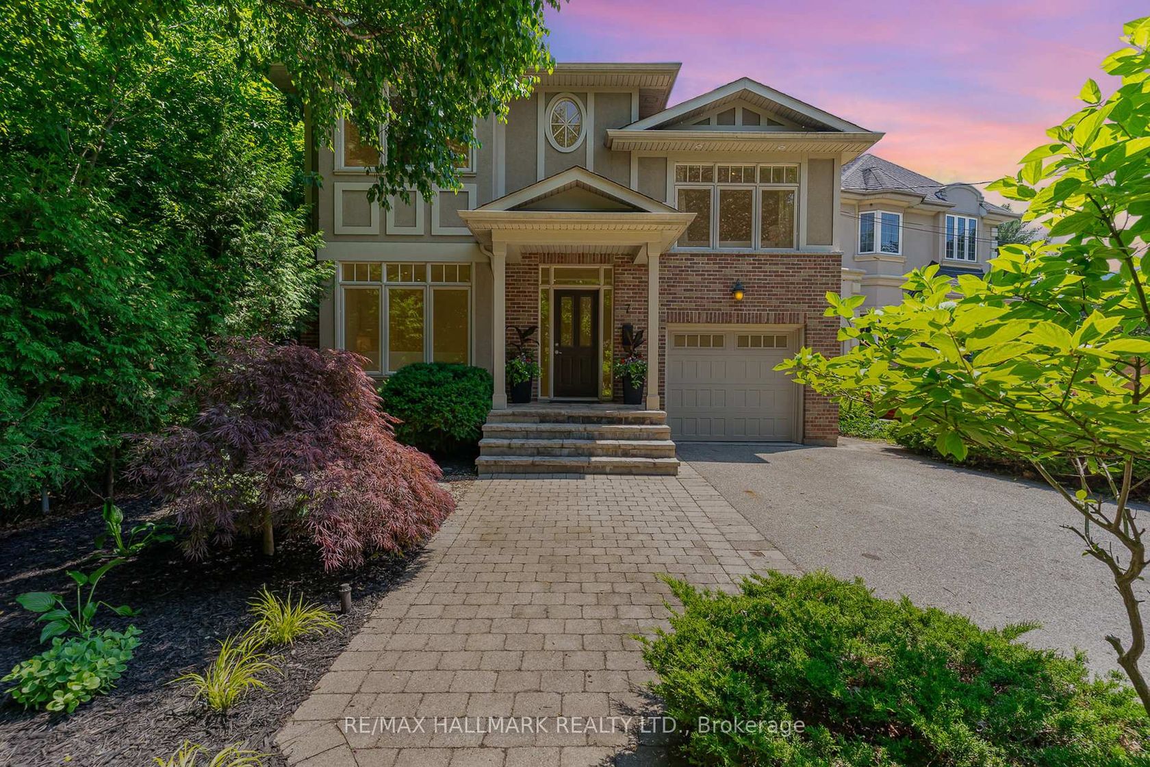 7 Tizzard Avenue, Queensway, Toronto 