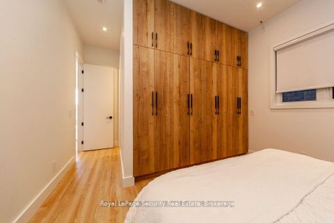 Photo 15 at 70 Chamberlain Avenue, Belgravia, Toronto