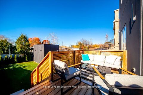 Photo 26 at 70 Chamberlain Avenue, Belgravia, Toronto