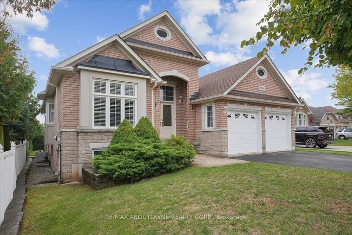 Photo 3 at 2348 Tesla Crescent, JC Joshua Creek, Oakville