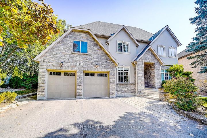 Photo 4 at 19 Anglin Drive, Jefferson, Richmond Hill