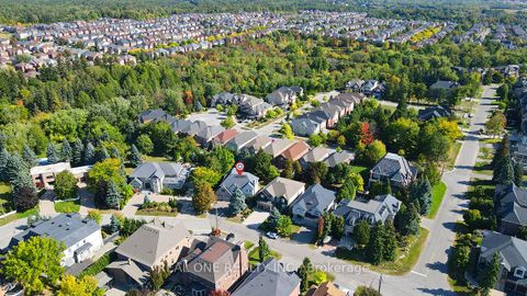 Photo 2 at 19 Anglin Drive, Jefferson, Richmond Hill