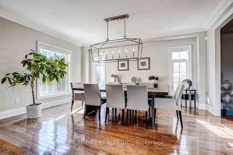 Photo 11 at 19 Anglin Drive, Jefferson, Richmond Hill