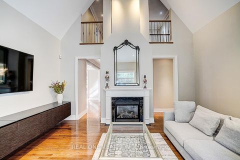 Photo 17 at 19 Anglin Drive, Jefferson, Richmond Hill