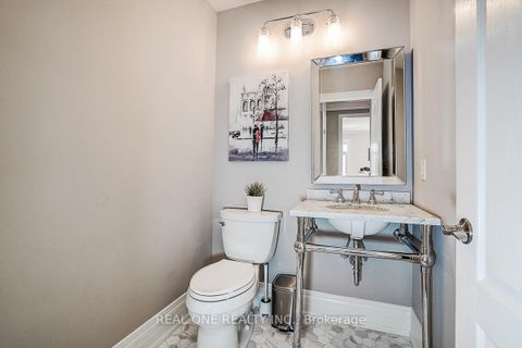 Photo 24 at 19 Anglin Drive, Jefferson, Richmond Hill