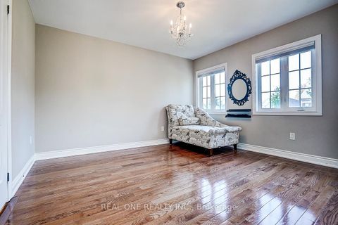 Photo 35 at 19 Anglin Drive, Jefferson, Richmond Hill