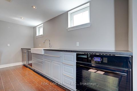 Photo 42 at 19 Anglin Drive, Jefferson, Richmond Hill