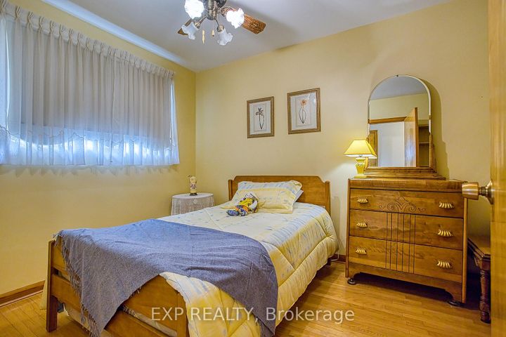 Photo 11 at 633 Rosseau Road, Rosedale, Hamilton