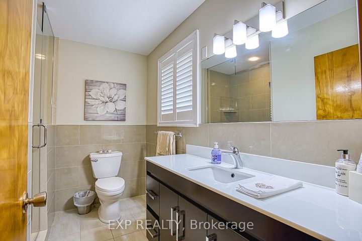 Photo 12 at 633 Rosseau Road, Rosedale, Hamilton