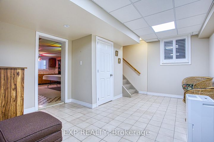 Photo 20 at 633 Rosseau Road, Rosedale, Hamilton