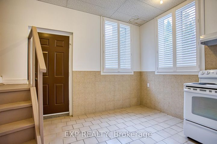 Photo 26 at 633 Rosseau Road, Rosedale, Hamilton