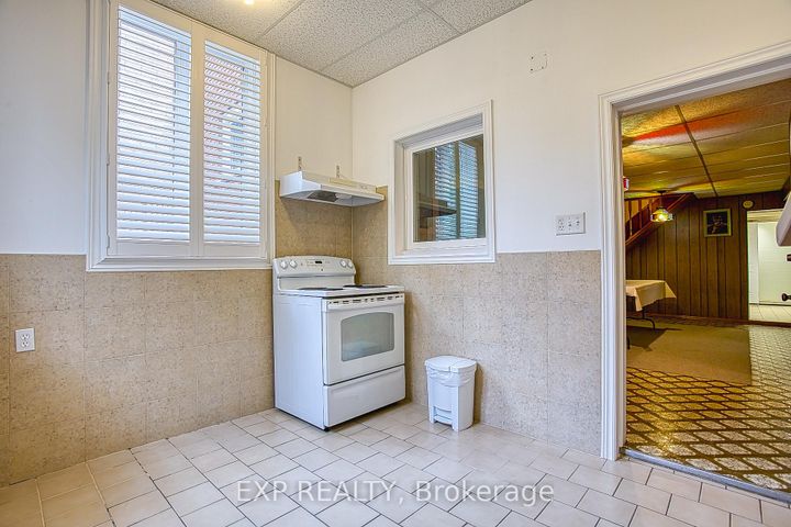 Photo 27 at 633 Rosseau Road, Rosedale, Hamilton