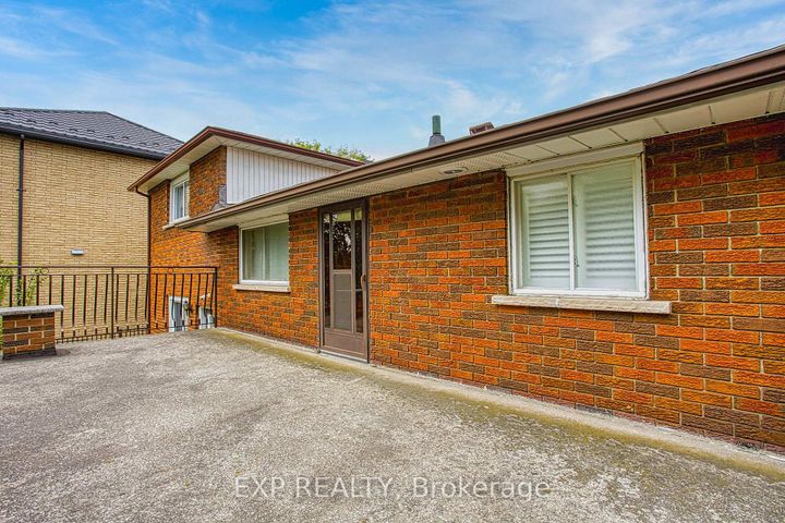 Photo 31 at 633 Rosseau Road, Rosedale, Hamilton