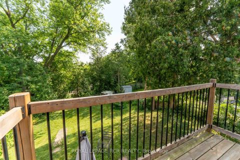 Photo 20 at 9 Dunham Crescent, Aurora Heights, Aurora